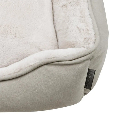 District 70 SNUG Box Bed